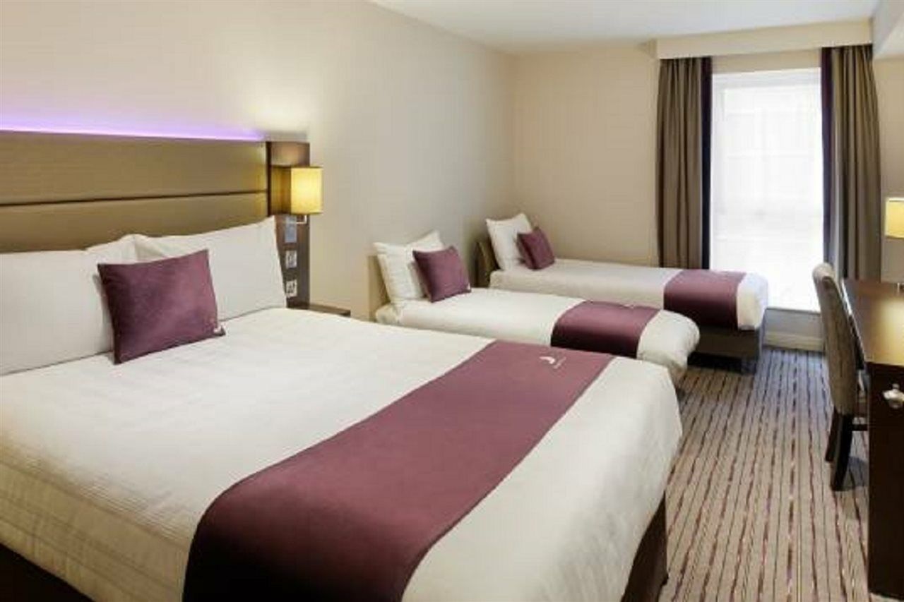 Premier Inn St. Neots Eksteriør bilde